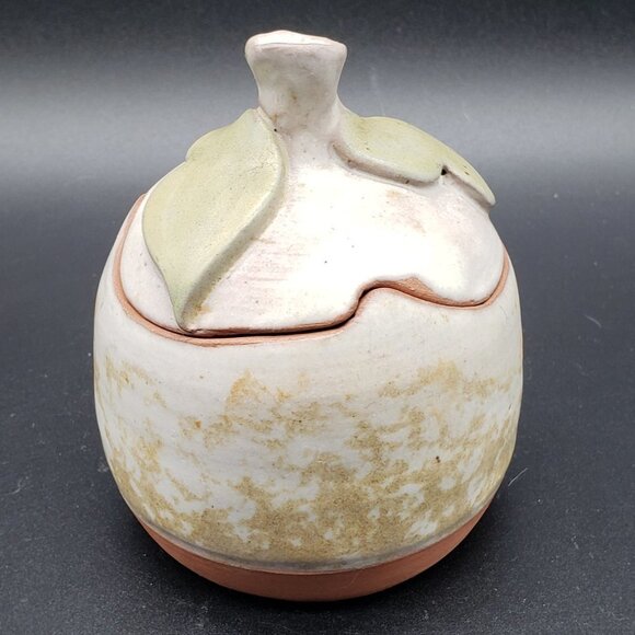 Vintage Signed Hobbiest Cream Green Leaf Turned Art Pottery Ginger Jar with Lid - Picture 11 of 13